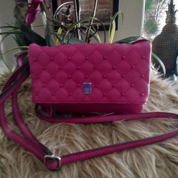 Jessica Simpson Handbags - 🔥🔥JESSICA SIMPSON MINI CROSSBODY & WRISTLET❣️